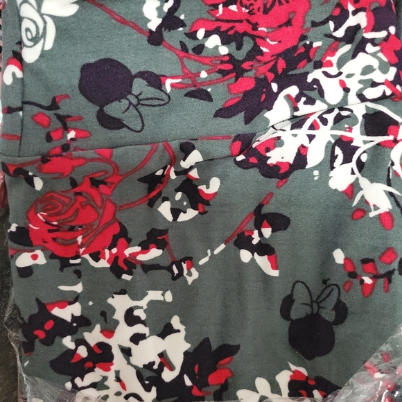 Lot of Disney leggings (5 pairs) Nwt - Picture 6 of 6